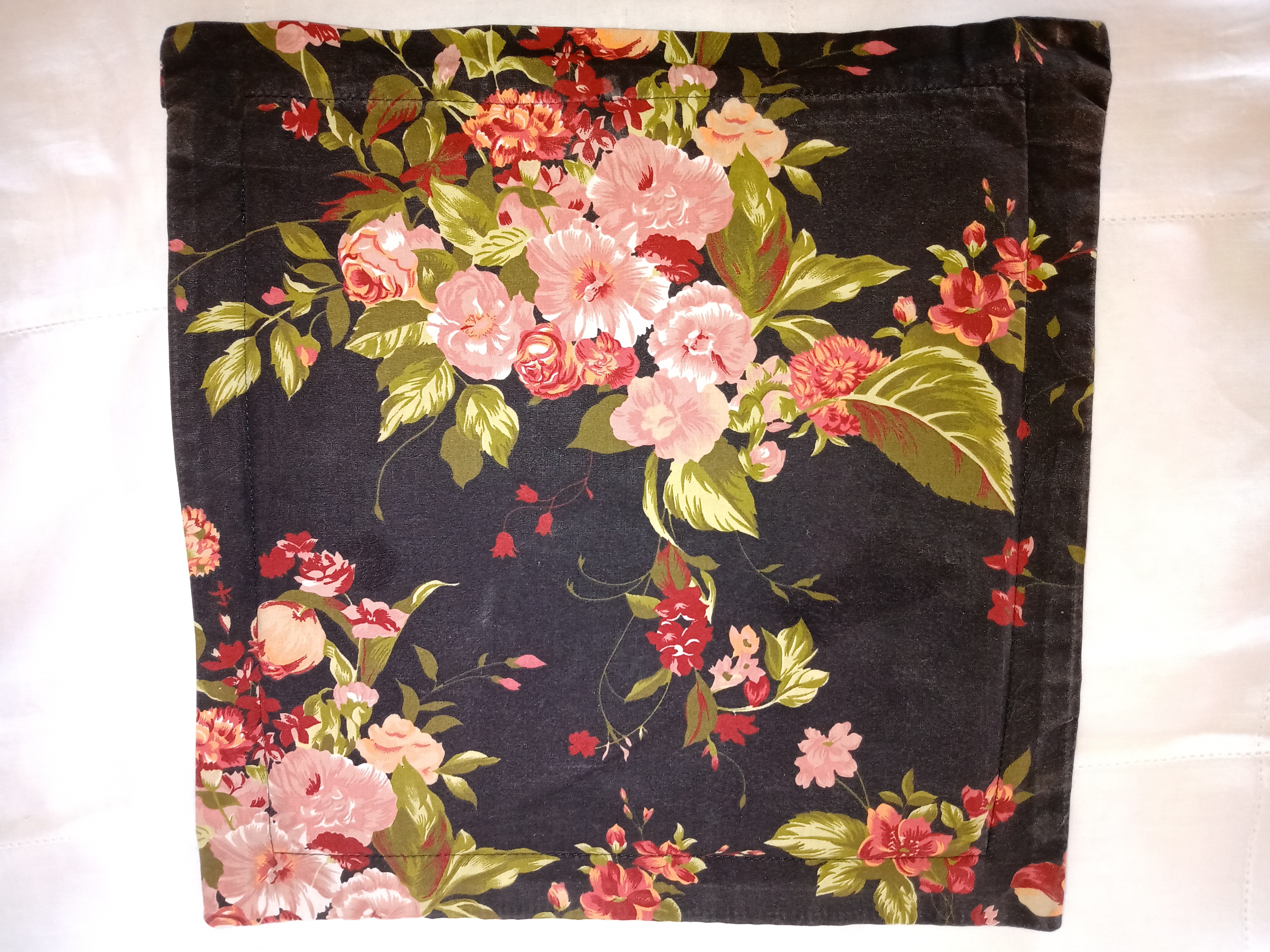 JOGO AMERICANO QUAD TEC ESTAMPADO FLORAL PRETO