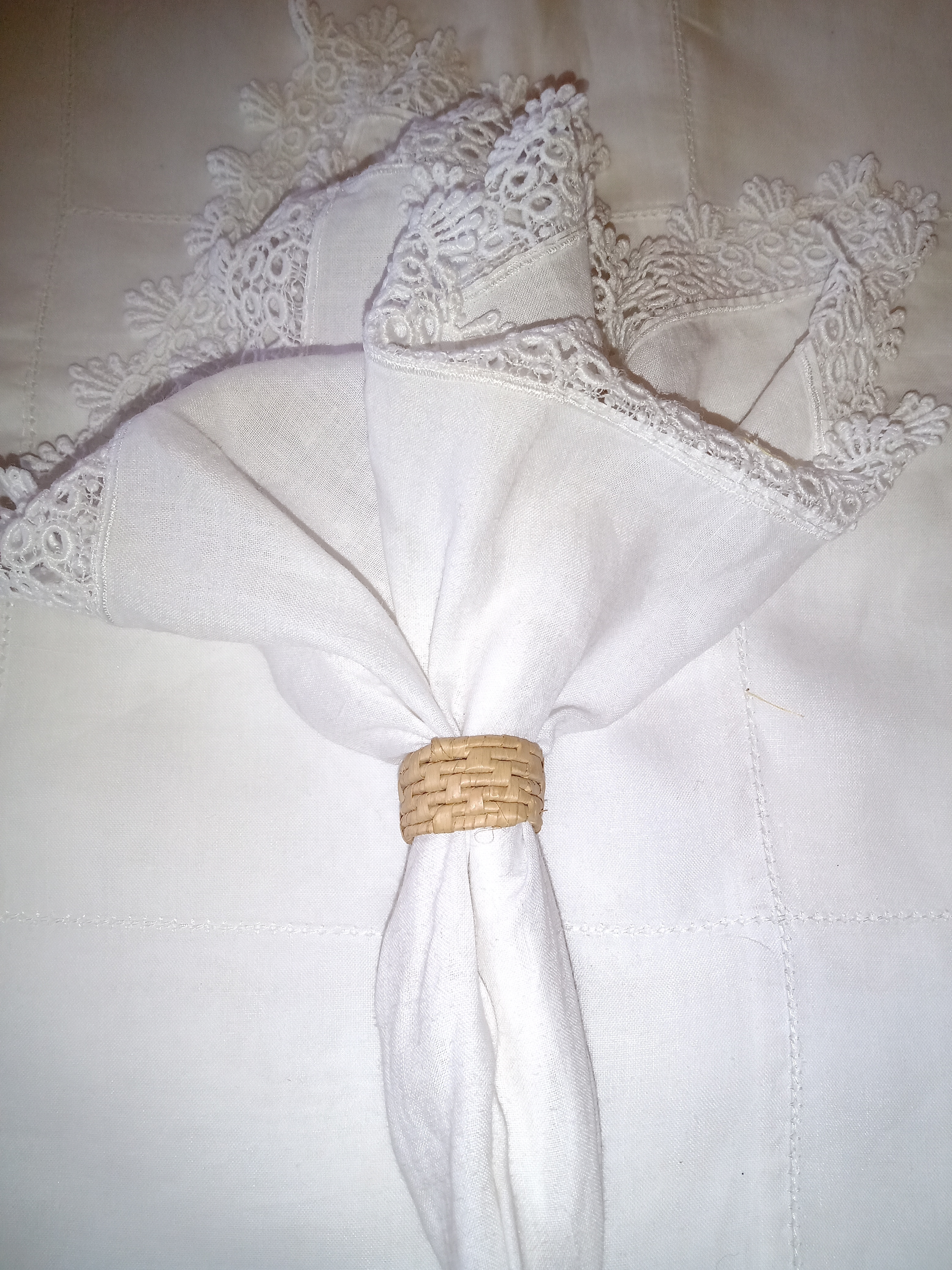 PORTA GUARDANAPO ARGOLA DE PALHA